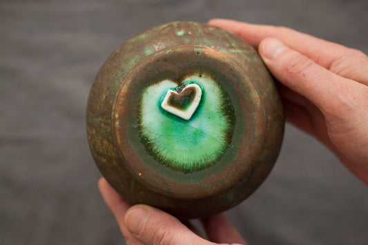 Urn Lidded Form